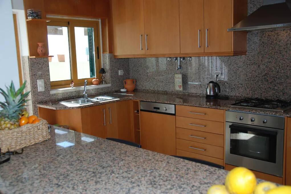 Sea Breeze House Ericeira - Ribeira Dilhas Beach Exterior foto